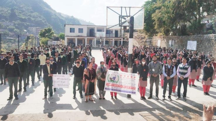 Solan: The importance of vote was told to the students in Navgaon and Darlaghat schools