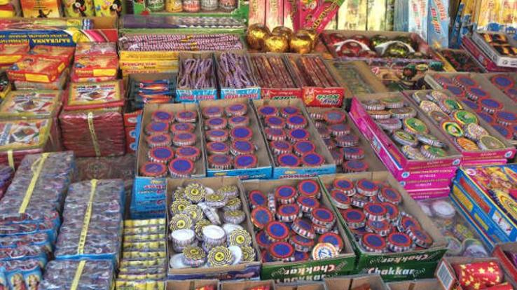 Sirmaur: It is mandatory to take license to sell fireworks and firecrackers in Rajgarh