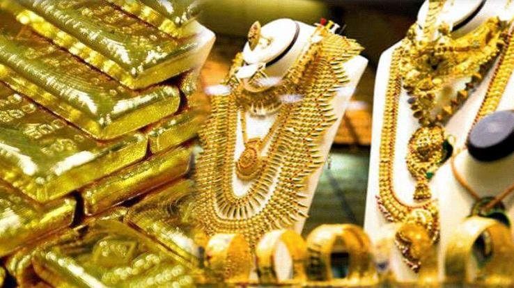 Gold rate dropped after reaching record high, know what is today's gold price