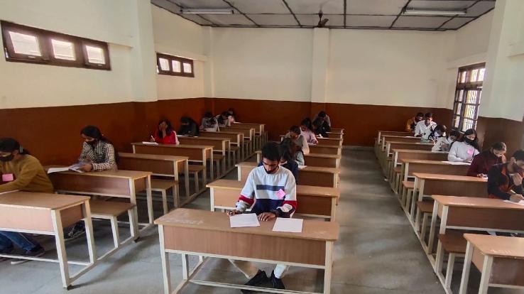 सोलन : राजकीय महाविद्यालय सोलन में रोवर रेंजर प्रवेश परीक्षा का आयोजन