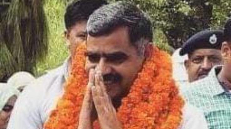 ज्वालामुखी: सड़को पर तड़प-तड़प के मर रहा बेसहारा गौवंश ,भाजपा सरकार चुप क्यों :संजय रत्न
