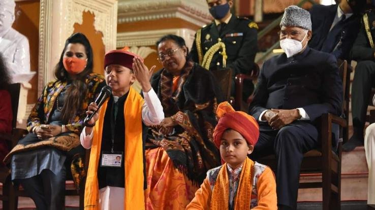 Aarav Sharma of Shimla secured first place in the national level poetry reading seminar, Himachal's name was illuminated