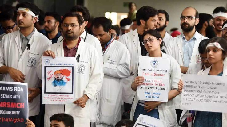 Doctors' strike continues due to Omicron threat