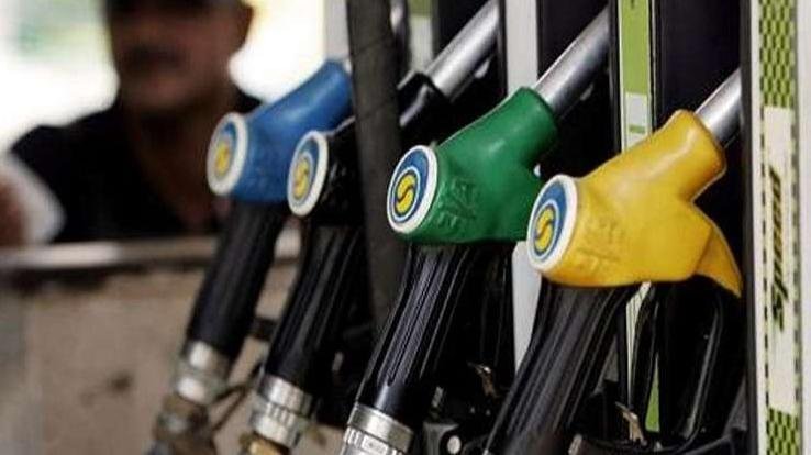Government oil companies did not make any change in the prices of petrol and diesel on the 17th day