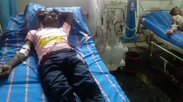 Indora: Poor parents pleaded for financial help from the government for the treatment of their son