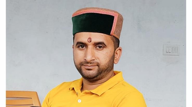 करसोग : तिलक राज शर्मा को सौपी गई युवा कांग्रेस जिला उपाध्यक्ष की कमान