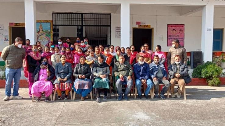 Jogindernagar: Education dialogue organized in Government Senior Secondary School, Santhal