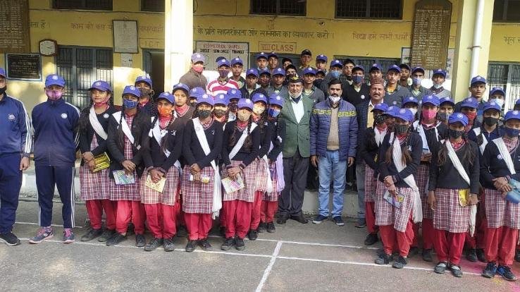 Jwalamukhi: Colonel Rana gave success tips to students in Majhi Vidyalaya