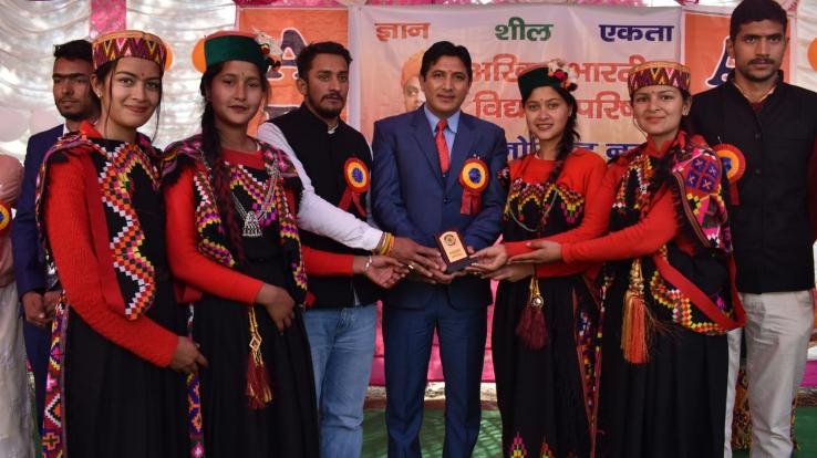 जोगिंद्रनगर: एबीवीपी के टैलेंट हंट प्रोग्राम में बच्चों को किया मोटिवेट