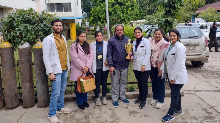 Solan Homoeopathic Medical College wins second prize in quiz competition