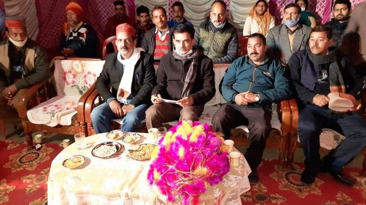 दाड़लाघाट : विधायक संजय अवस्थी ने सामुदायिक भवन के लिए एक लाख रुपये देने की घोषणा की