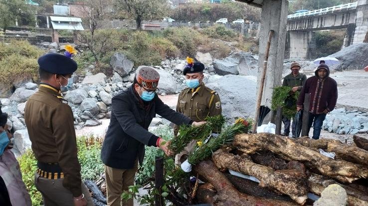 धर्मशाला : खनियारा निवासी स्वतंत्रता सैनानी चरणजीत सिंह गुरुँग का राजकीय सम्मान के साथ अंतिम संस्कार