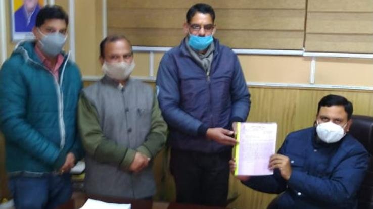 Dharamsala: Delegation met the chairman of the board regarding the change in the date sheet