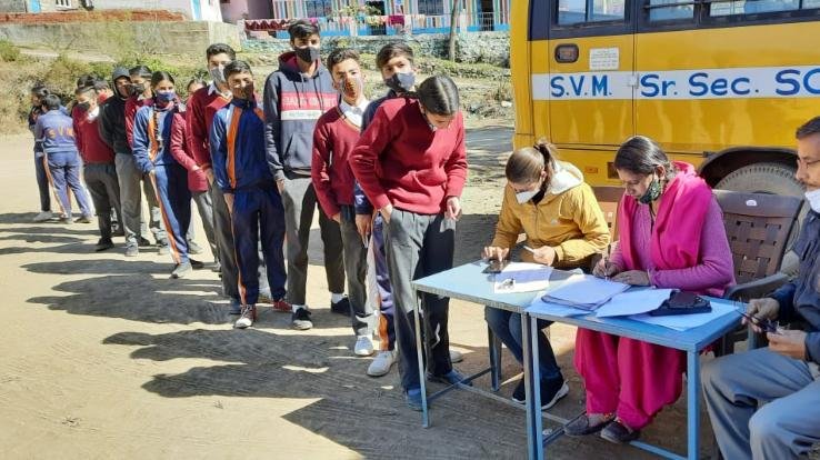 Organized Kovid vaccination camp in school