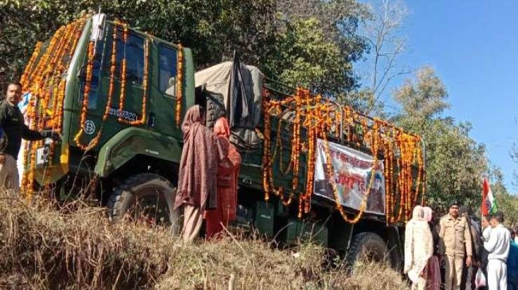 body of brave Ankesh Bhardwaj reached home, was welcomed by the bandwagon