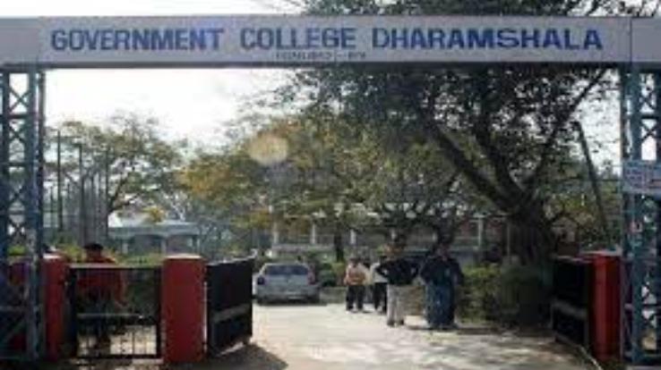 0 girl students of Dharamshala PG College hostel got food poisoning
