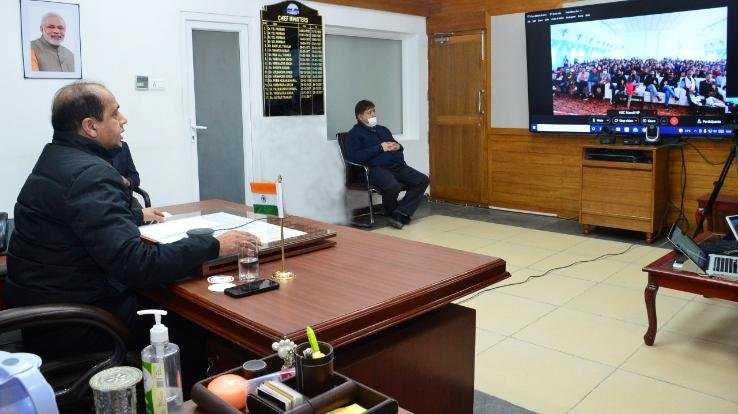 CM calls upon the youth to contribute constructively for the development of their region