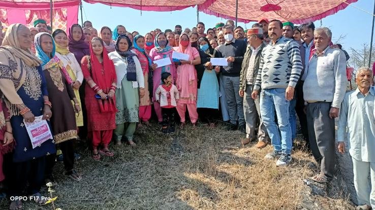  MLA listened to the problems under the program 