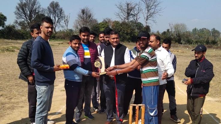 Jawali: Shibothan team victory in the semi-final match of cricket