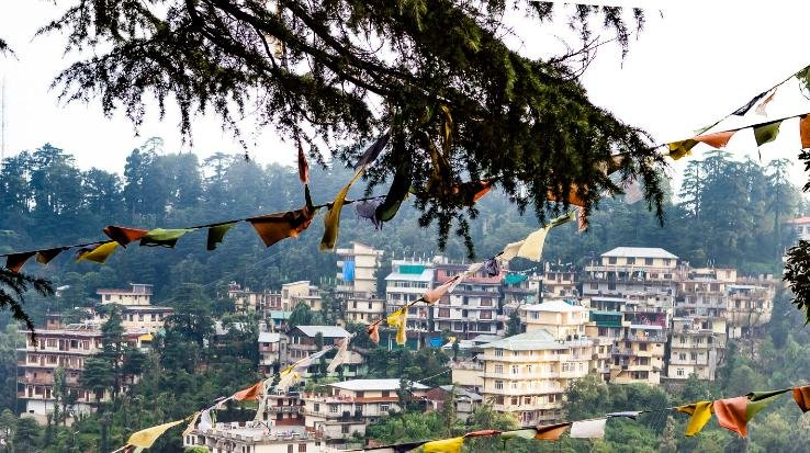 dharamshala shehar ko sundar bnane ke liye athak pryas kar rahi sarkar