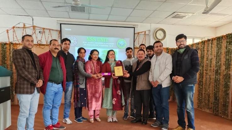 Jaisinghpur: International Women's Day celebrated with pomp in Kanwar Durga Chand Government College