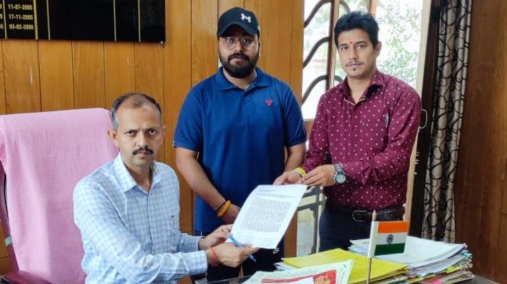 Youth Congress sent memorandum to Governor through SDM