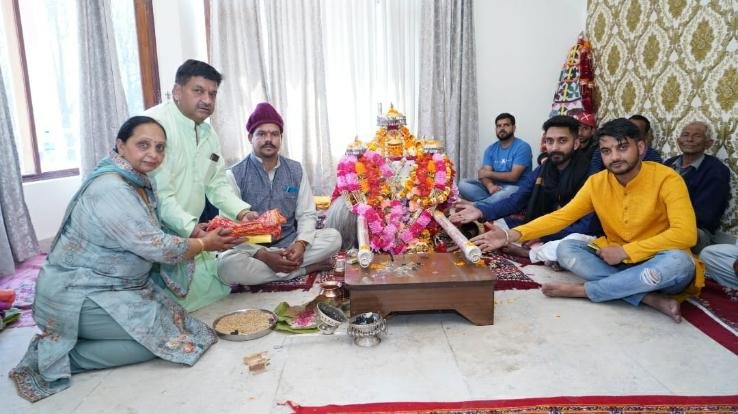 The procession of Dev Badubada Dadlaghat was organized