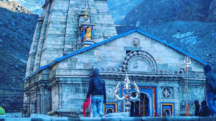 This story of Kedarnath Dham, when Lord Shiva was absorbed in the land
