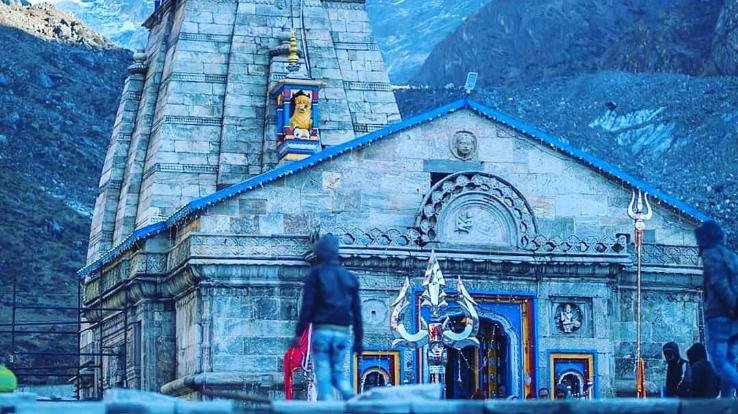 This story of Kedarnath Dham, when Lord Shiva was absorbed in the land