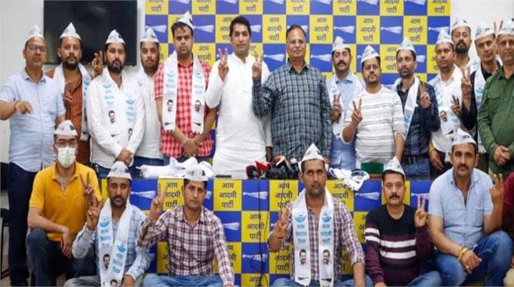 congress and bjps veterans joining aam aadmi party 