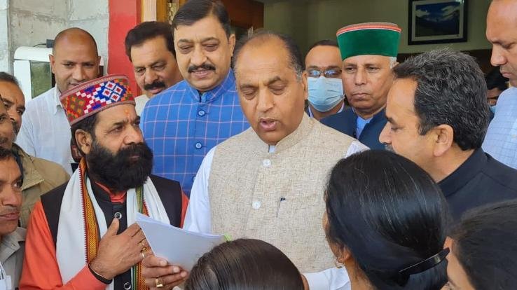 Dozens of Panchayats met CM about opening BDO office