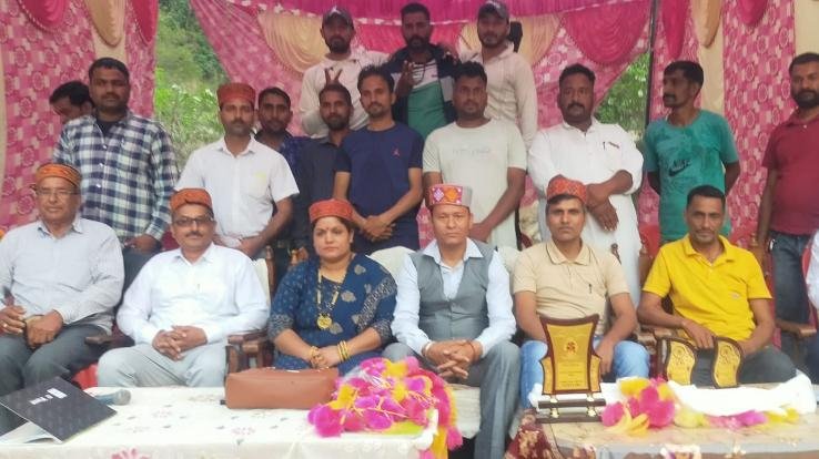  Batwara Blaster Suket Sundnagar team won the trophy