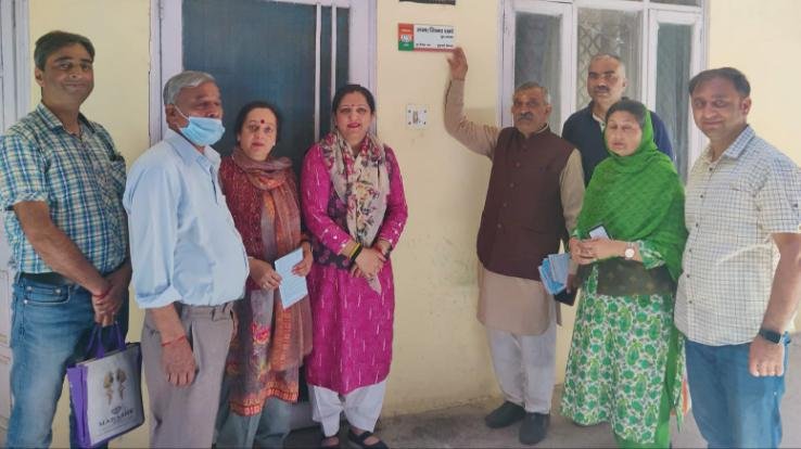 Jyoti Sen conducted public relations in Kasumpti, door-to-door reach, policies of the center and the state