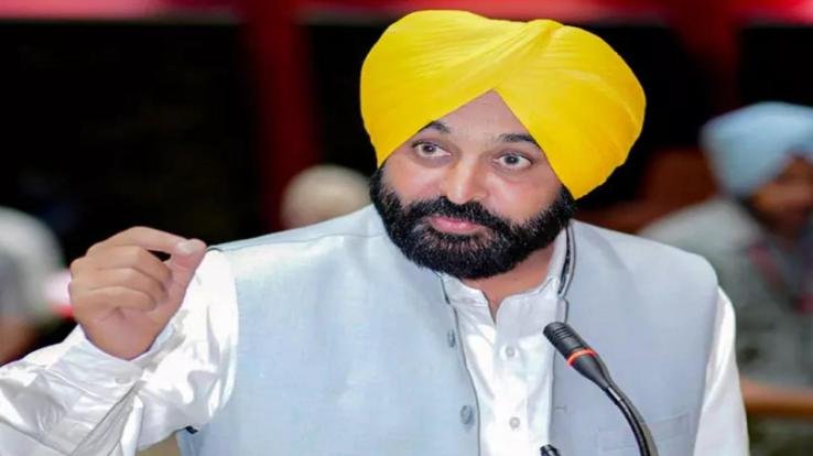 Complaint Against Bhagwant Mann For Entering Gurudwara After Getting Drunk
