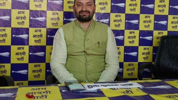 Tell CM Jairam when will the condition of roads in the state improve- Gaurav Sharma