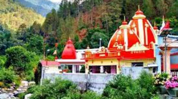 In Kainchi Dham, the scissors run on the sufferings of every devotee, the fate gets spoiled
