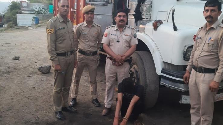  One arrested with 1.37 grams of chitta, case registered