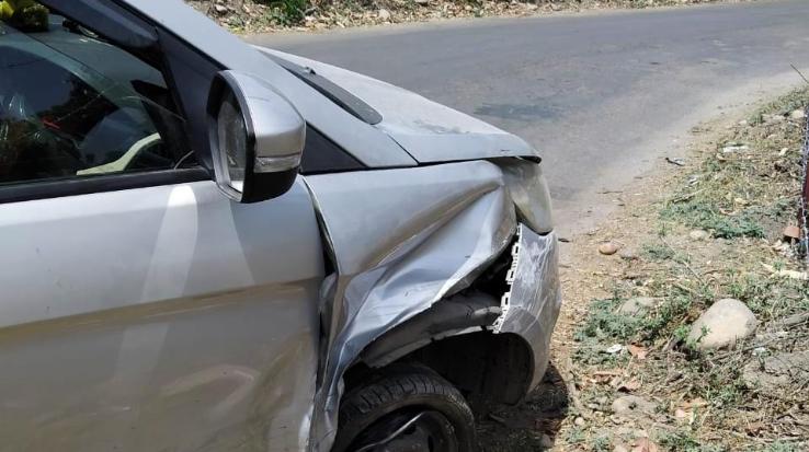 Two cars collided with each other at 11 am on Monday in Chaplah