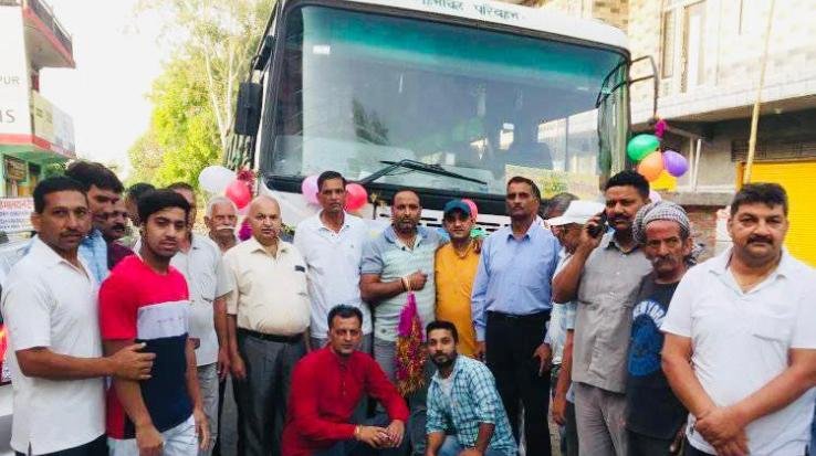 People expressed their gratitude to Baldev Sharma for increasing the Chandigarh bus route service.