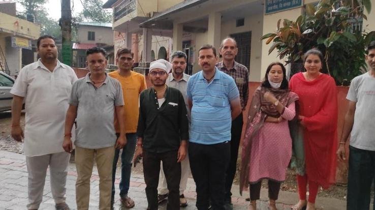 Government forgot to fill the post of radiologist permanently in the hospital