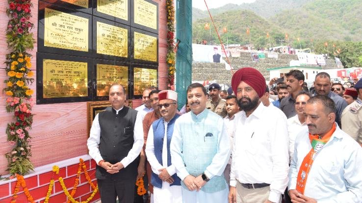 Chief Minister inaugurated and laid the foundation stone of developmental projects worth crores in Parwanoo