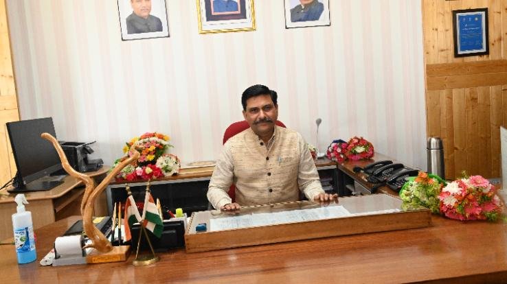  Prof. Rajeshwar Chandel took over as the Vice Chancellor of Nauni University