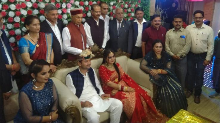 Video Nishant Sharma tied the knot, Prof. Blessings taken from Dhumal