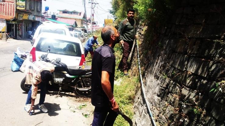 By cleaning the new tutu and power house, people gave the message of cleanliness