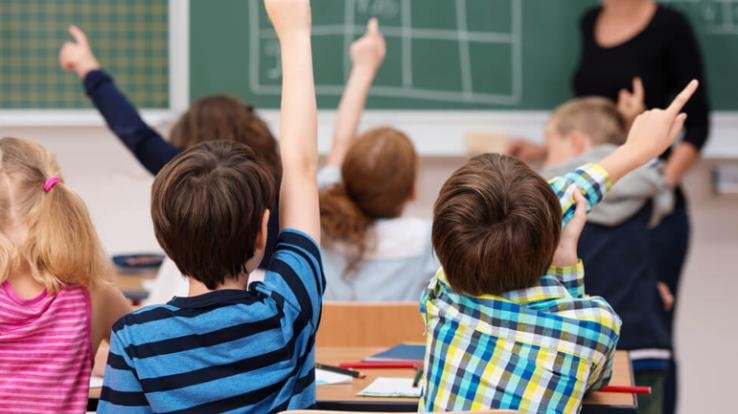  So in the absence of the teacher, the children's class will take pen, Naurangabad school invented