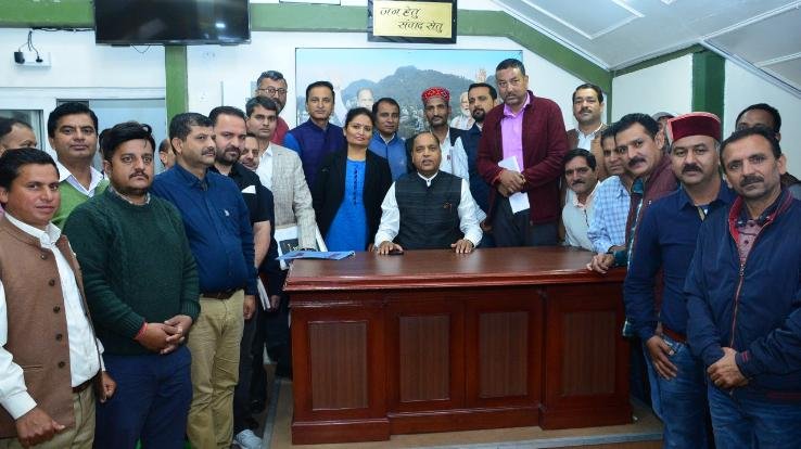 Delegation of Zilla Parishad Employees and Officers Association met CM