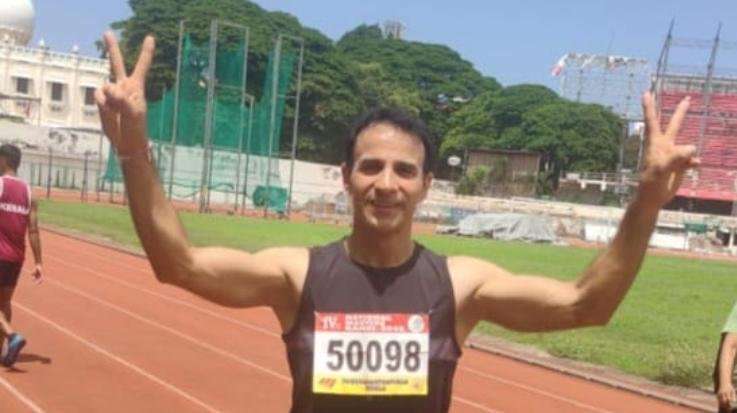 Yashpal Singh, manager of KCC Bank, won medals