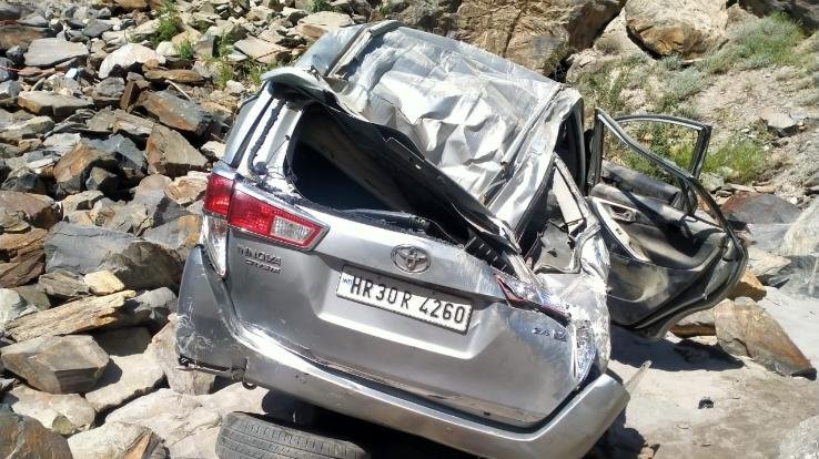  Reckong Peo: A car crashed on the banks of river Sutlej near Spilo, one killed, two injured