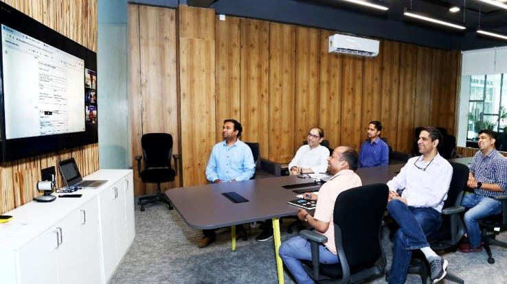  MoU between Shoolini and IHUB Divya Sampark