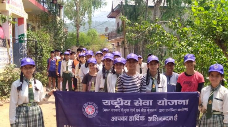  School students took out rally dedicated to Environment Day